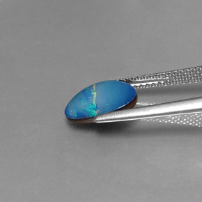 Doblete de ópalo multicolor natural de 1,28 ct, forma elegante, opaco