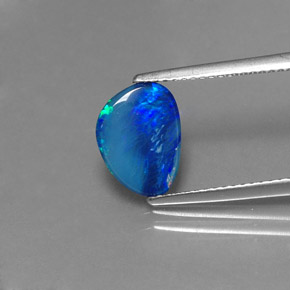 Doblete de ópalo multicolor natural de 1,33 ct, forma elegante, opaco