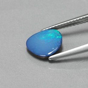 Doblete de ópalo multicolor natural de 1,06 ct, forma elegante, opaco