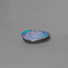 Doblete de ópalo multicolor natural de 1,26 ct, forma elegante, opaco