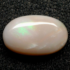 Ópalo multicolor natural de 5,51 ct, corte óvalo, opaco