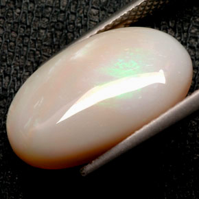 Ópalo multicolor natural de 5,51 ct, corte óvalo, opaco