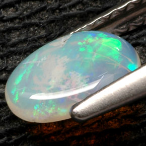 Ópalo multicolor natural de 0,36 ct, corte óvalo, opaco