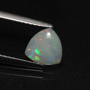 Ópalo multicolor natural de 0,64 ct, trillón, translúcido