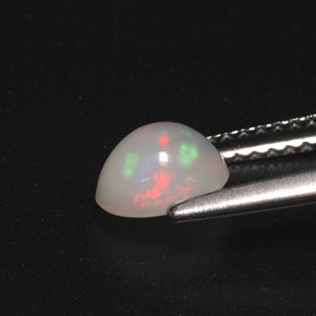 Ópalo multicolor natural de 0,70 ct, corte óvalo, translúcido