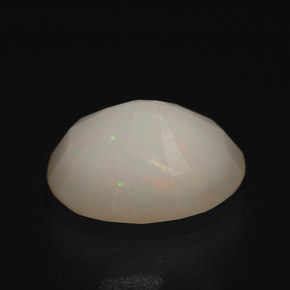 Ópalo multicolor natural de 2,90 ct, corte óvalo, translúcido