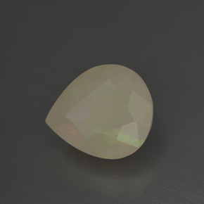Ópalo multicolor natural de 2,58 ct, en forma de pera, translúcido