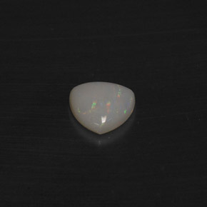 Ópalo multicolor natural de 0,60 ct, trillón, translúcido
