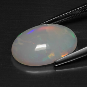 Ópalo multicolor natural de 5,49 ct, corte óvalo, opaco
