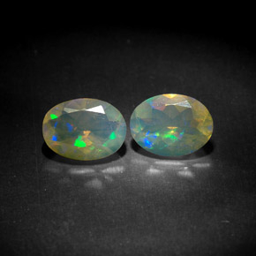 Gemas de ópalo multicolor natural de  ct, transparente, transparente / translúcido