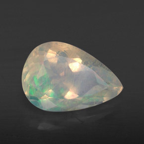Ópalo multicolor natural de 2,73 ct, en forma de pera, transparente