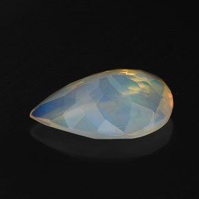 Ópalo multicolor natural de 1,98 ct, en forma de pera, transparente
