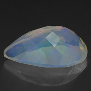 Ópalo multicolor natural de 2,80 ct, en forma de pera, transparente