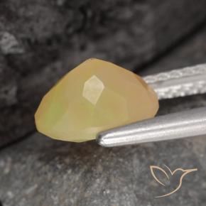 Ópalo Multicolor natural de 0.87 ct, Ovalada, Translúcido