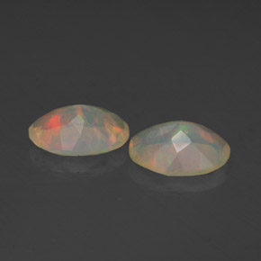 Gemas de ópalo multicolor natural de  ct, transparente, transparente / translúcido