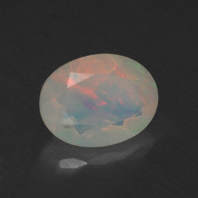 Ópalo multicolor natural de 0,67 ct, transparente, transparente / translúcido