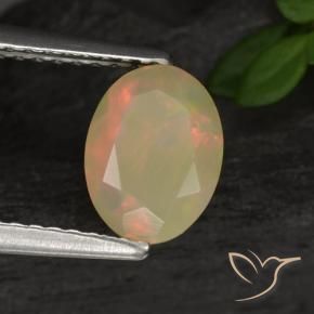 Ópalo Multicolor natural de 0.79 ct, Ovalada, Translúcido