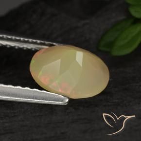 Ópalo Multicolor natural de 0.79 ct, Ovalada, Translúcido
