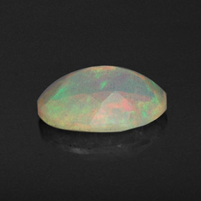 Ópalo multicolor natural de 0,67 ct, transparente, transparente / translúcido