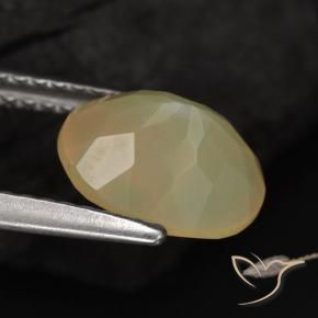 Ópalo Multicolor natural de 1.14 ct, Ovalada, Translúcido