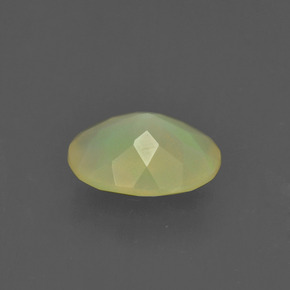 Ópalo multicolor natural de 0,93 ct, corte óvalo, translúcido