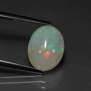 Ópalo multicolor natural de 2,72 ct, corte óvalo, transparente
