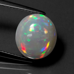 Ópalo multicolor natural de 4,41 ct, corte óvalo, translúcido