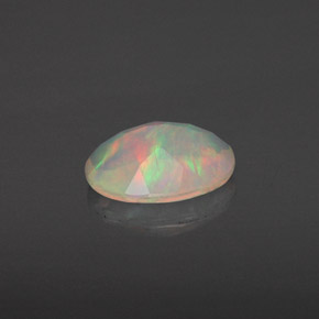 Ópalo multicolor natural de 0,70 ct, transparente, transparente / translúcido