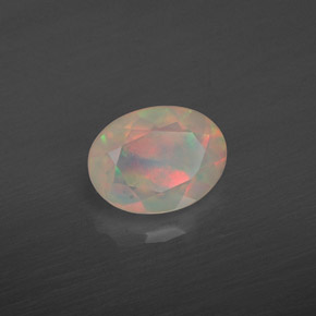 Ópalo multicolor natural de 0,83 ct, transparente, transparente / translúcido