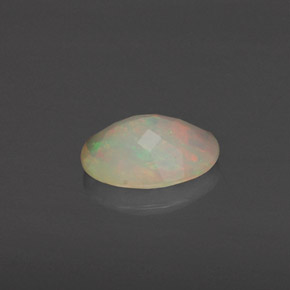 Ópalo multicolor natural de 0,64 ct, transparente, transparente / translúcido