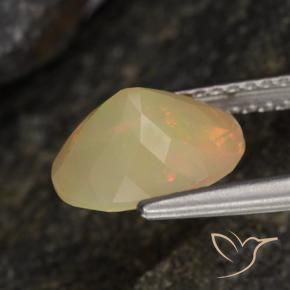 Ópalo Multicolor natural de 1.45 ct, Ovalada, Translúcido