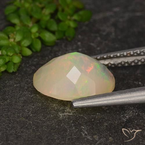 Ópalo Multicolor natural de 1.58 ct, Ovalada, Translúcido