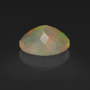 Ópalo multicolor natural de 1,14 ct, corte óvalo, transparente