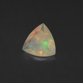 Ópalo multicolor natural de 0,74 ct, trillón, transparente
