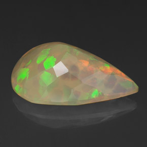 Ópalo multicolor natural de 4,29 ct, en forma de pera, opaco