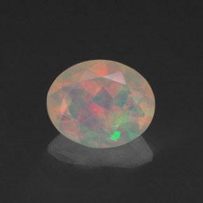Ópalo multicolor natural de 0,83 ct, transparente, transparente / translúcido