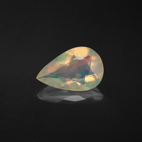 Ópalo multicolor natural de 0,87 ct, en forma de pera, transparente