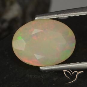 Ópalo Multicolor natural de 1.14 ct, Ovalada, Translúcido