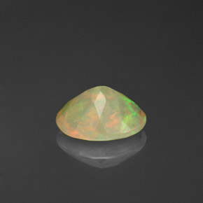 Ópalo multicolor natural de 0,70 ct, transparente, transparente / translúcido