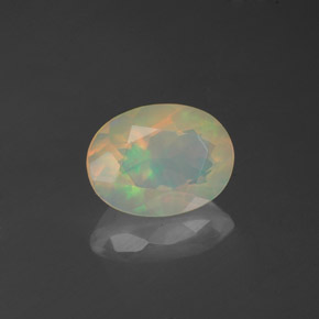 Ópalo multicolor natural de 0,80 ct, transparente, transparente / translúcido