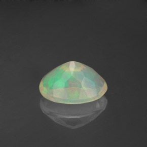 Ópalo multicolor natural de 0,80 ct, transparente, transparente / translúcido