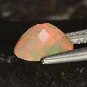 Ópalo multicolor natural de 0,97 ct, corte óvalo, translúcido