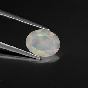 Ópalo multicolor natural de 0,78 ct, transparente, transparente / translúcido