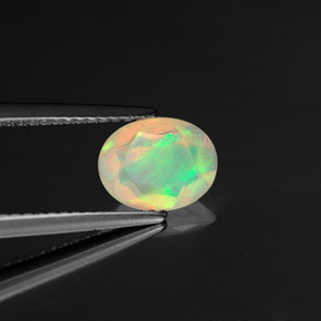 Ópalo multicolor natural de 0,73 ct, transparente, transparente / translúcido