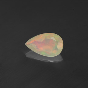 Ópalo multicolor natural de 0,82 ct, transparente, transparente / translúcido