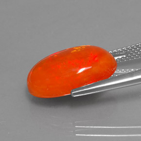 Ópalo naranja natural de 5,33 ct, corte óvalo, translúcido