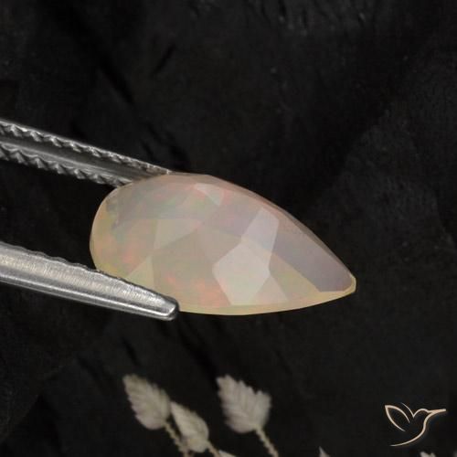 Ópalo Multicolor natural de 1.42 ct, En forma de pera, Translúcido