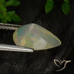 Ópalo Multicolor natural de 1.85 ct, En forma de pera, Translúcido