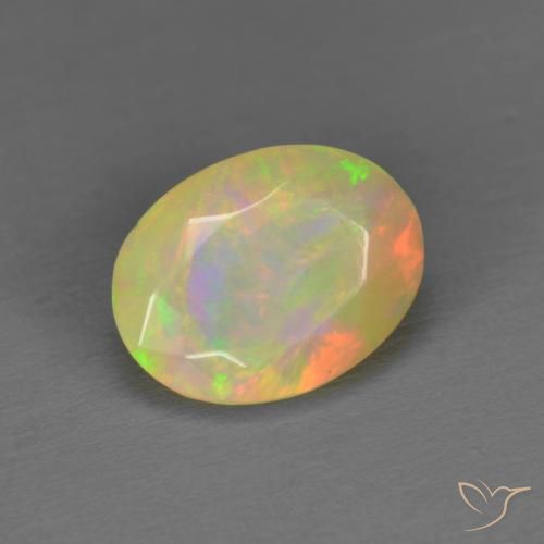 Ópalo Multicolor natural de 1.41 ct, Ovalada, Translúcido