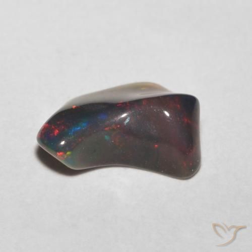 Ópalo Multicolor natural de 0.83 ct, Elegante, Translúcido